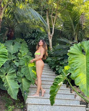 Isis Valverde