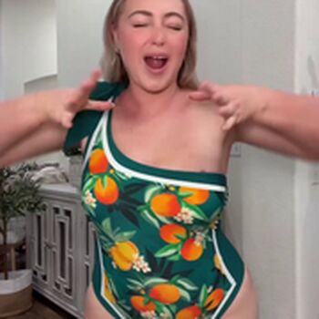 Iskra Lawrence
