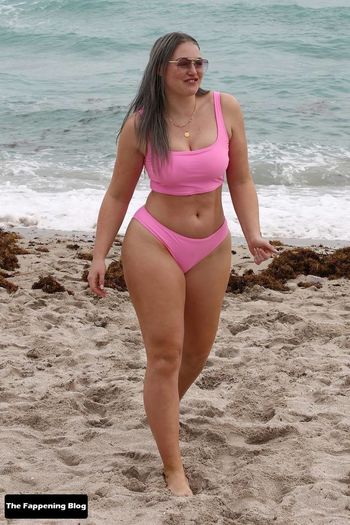 Iskra Lawrence