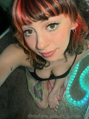 its_julieee_