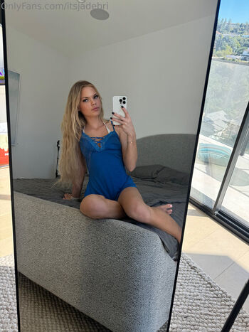 itsjadebri