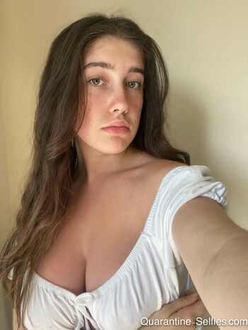 itsmollyyyrose_again