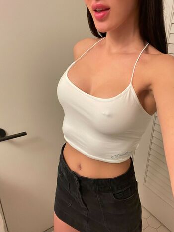 ItsTaniaRae