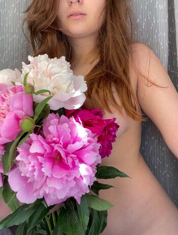 ivy_naked1