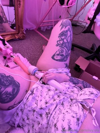 Ivy_vix