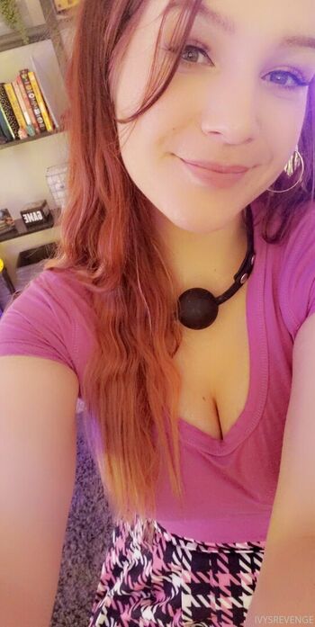 ivygetsnaked