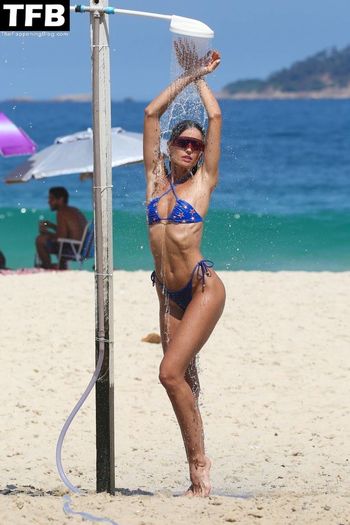Izabel Goulart