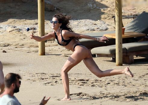 Izabel Goulart
