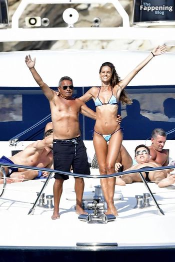 Izabel Goulart