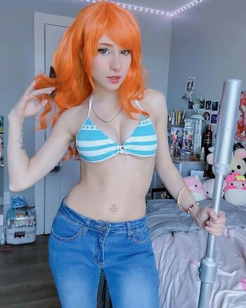 _izzy_1014_cosplay_