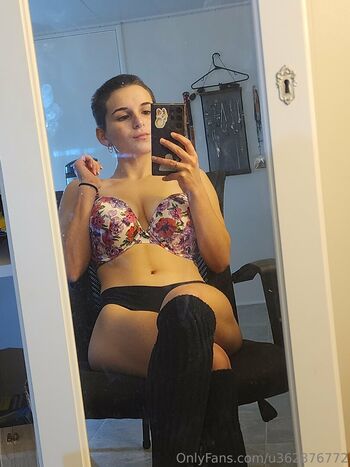 izzy_72