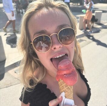 Izzy Hammond