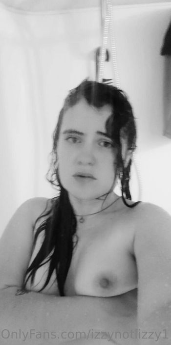 izzynotlizzy1