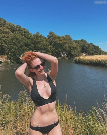Janet Devlin
