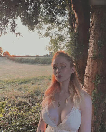 Janet Devlin