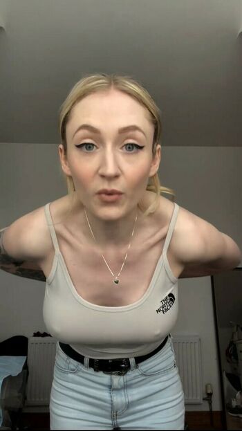 Janet Devlin