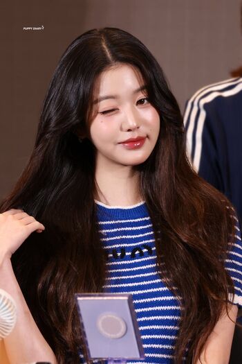 Jang Won-young