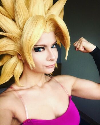 Jannet In Cosplay