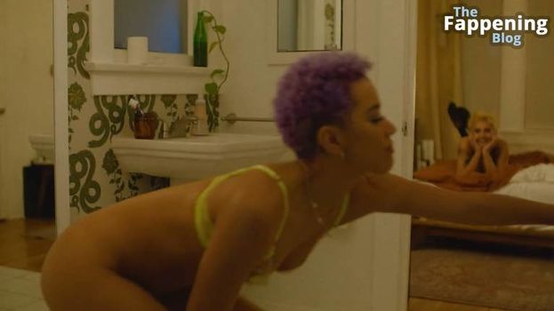 Jasmin Savoy Brown
