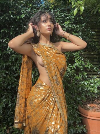 Jasmin X