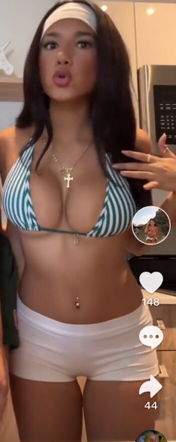 jasmine_lillyyyy