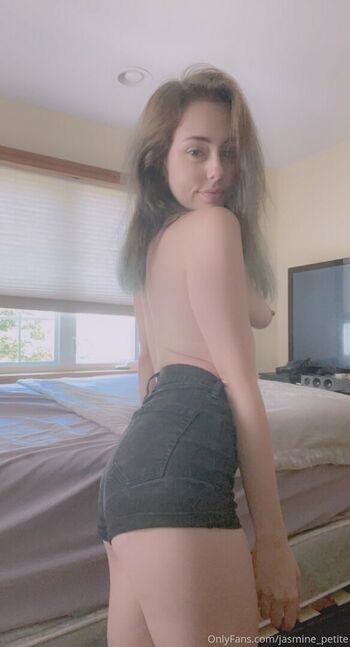 jasmine_petite