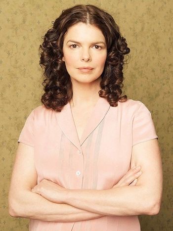 Jeanne Tripplehorn