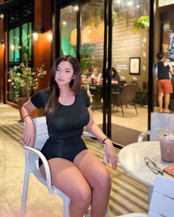 Jeila Dizon