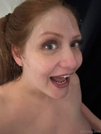 jennahasredhair