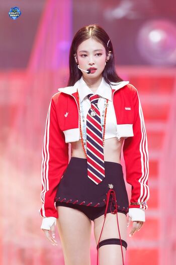 Jennie | BLΛƆKPIИK