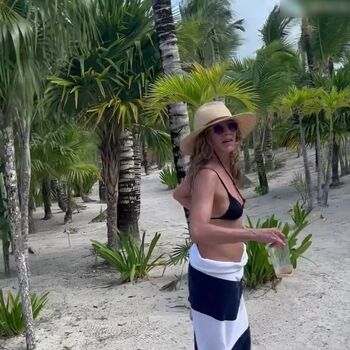 Jennifer Aniston