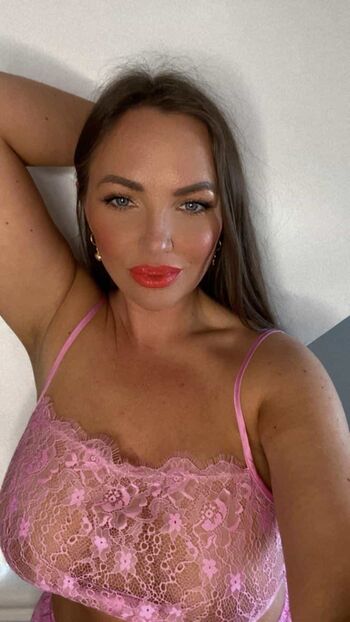 jennynextdoorgirl