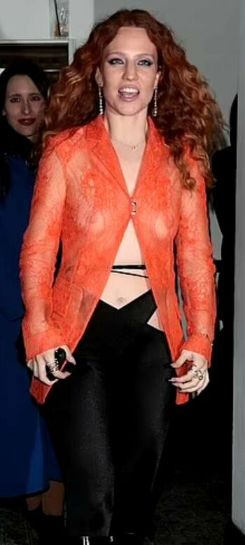 Jess Glynne