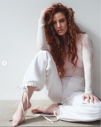 Jess Glynne