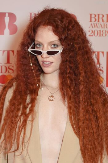 Jess Glynne