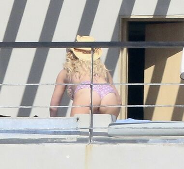 Jessica Simpson