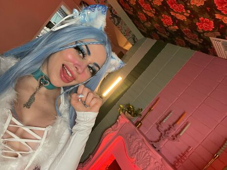 jewelzblu