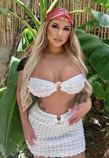 Joann Alexandra