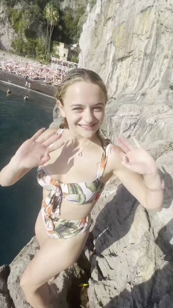 Joey King
