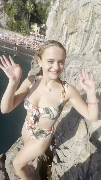 Joey King