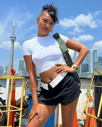 Joy Crookes