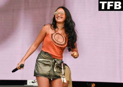 Joy Crookes
