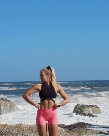Juli Kleinhans