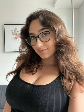 Julia Ain