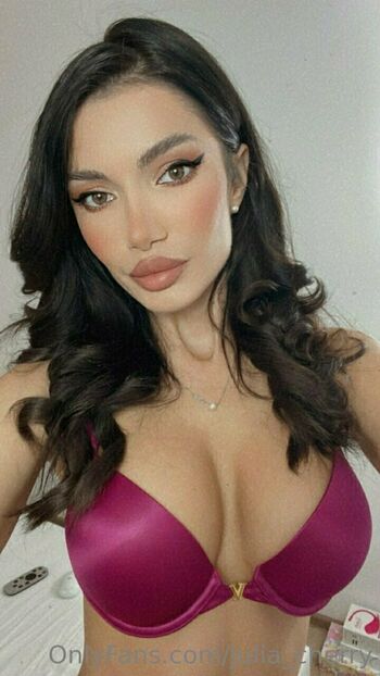 julia_cherry