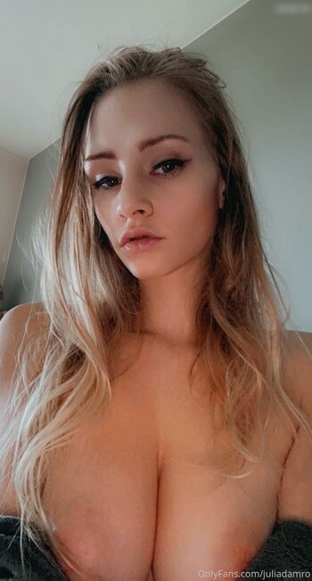 Julia Damro
