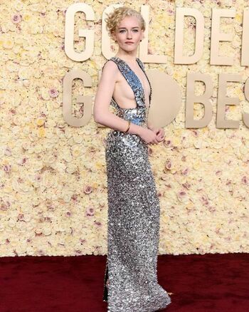 Julia Garner