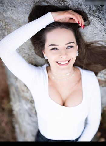 Julia Hofer
