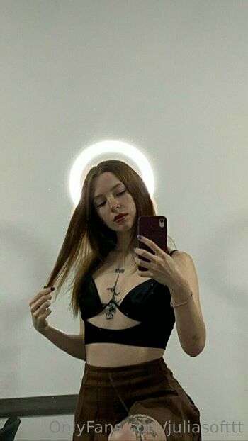 juliabloomy