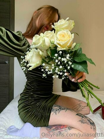 juliabloomy